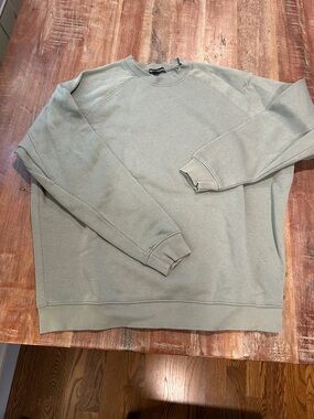 PrettyLittleThing NWOT Oversized Crewneck Sweatshirt - Sage Green